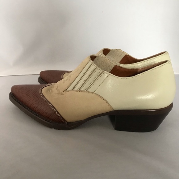 Nine West boot style ankle shoes - Picture 3 of 16